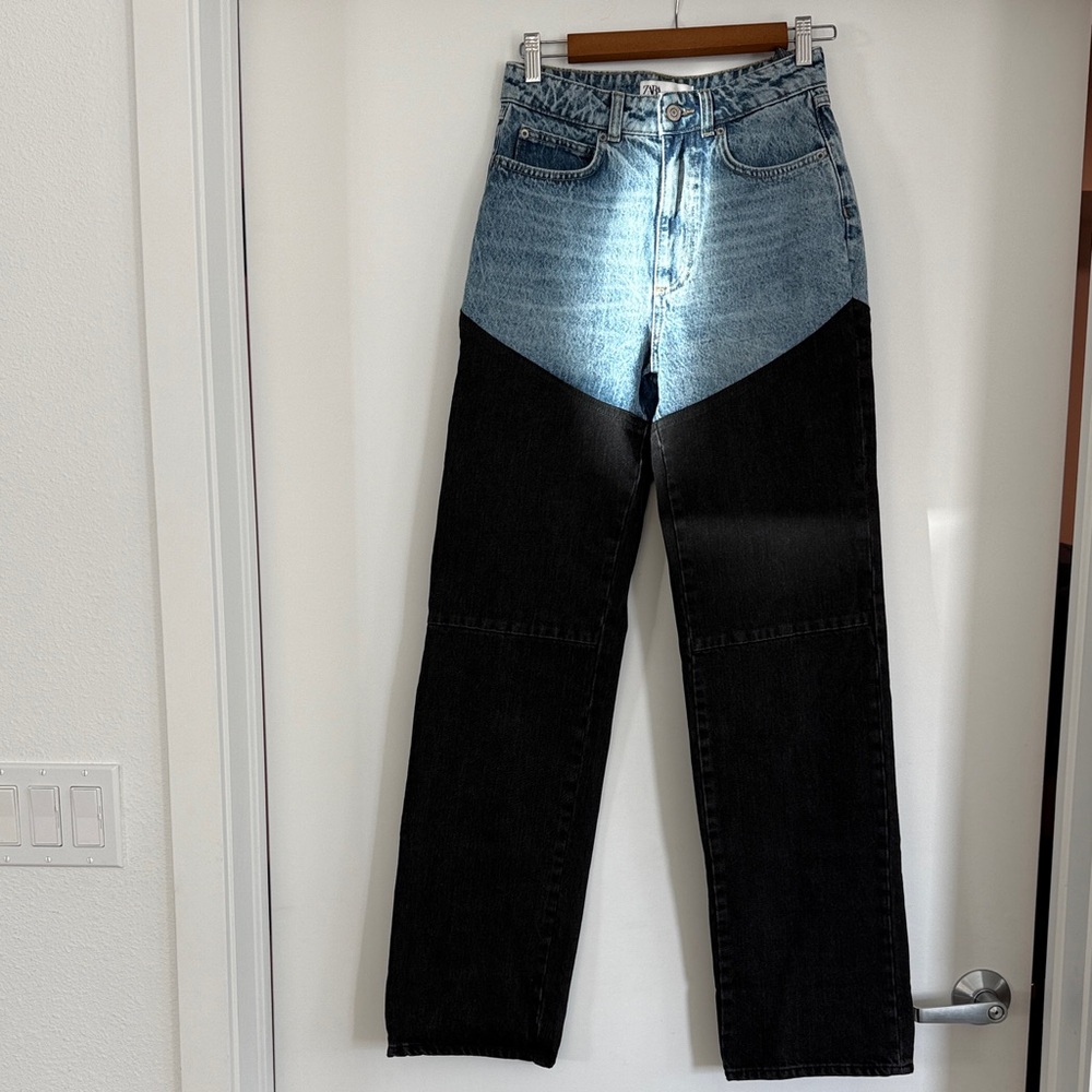 Zara Straight Leg Jeans - Blue and Black